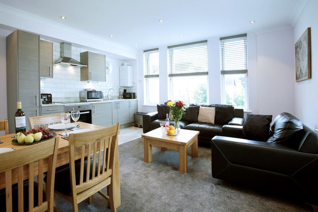 Austens Apartments Torquay Esterno foto