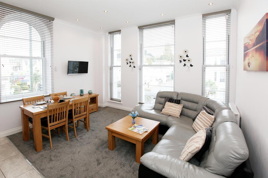 Austens Apartments Torquay Esterno foto